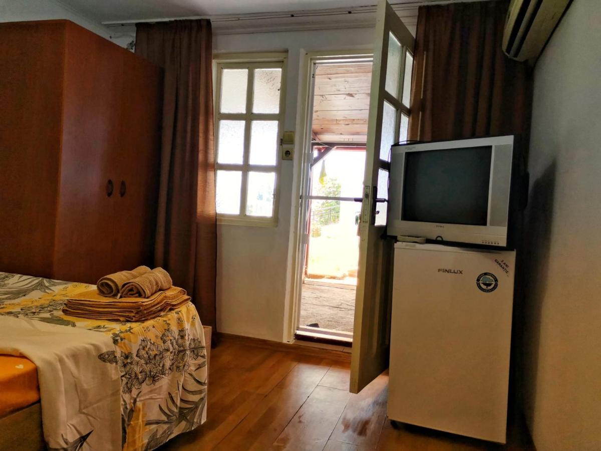 Casa Ioana Hotel คอสติเนช ภายนอก รูปภาพ